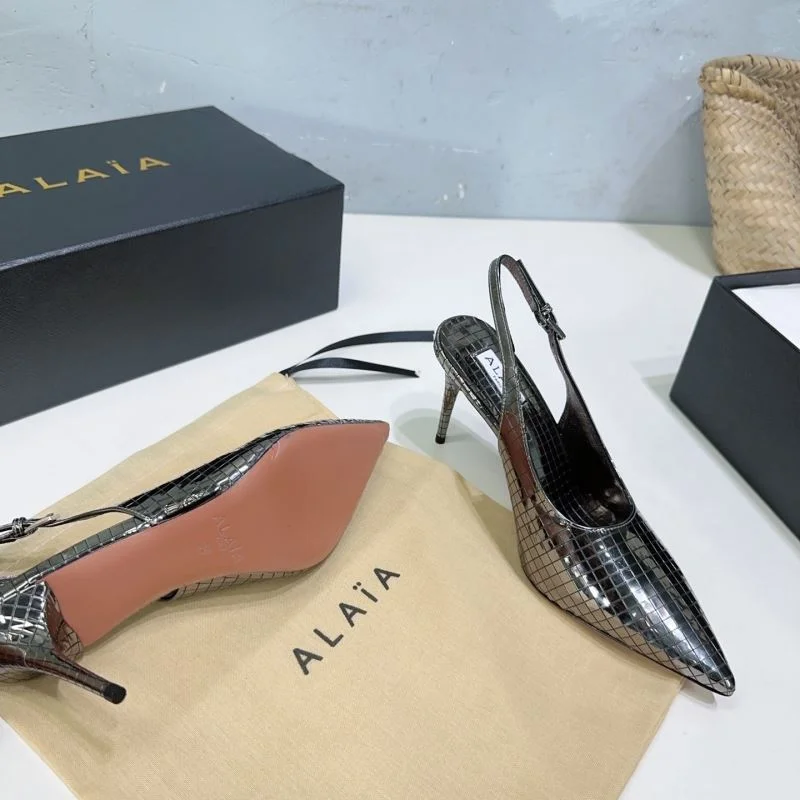 Alaia Sandals MoistureWicking 10682
