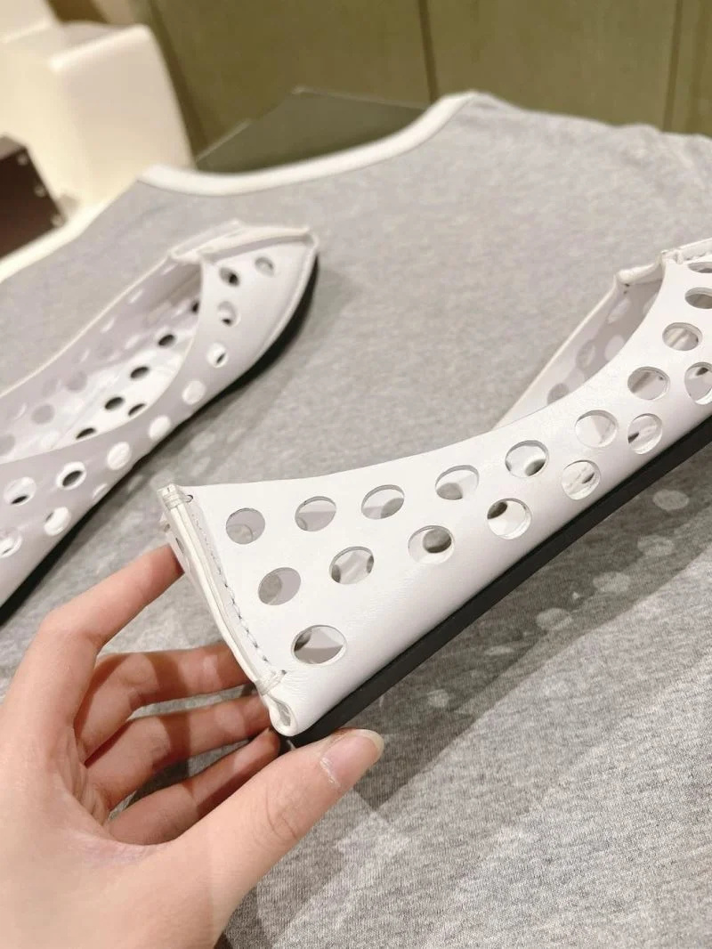 Stylish Alaia Sandals 16003