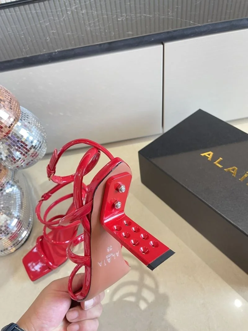 Alaia Sandals Sporty 16027