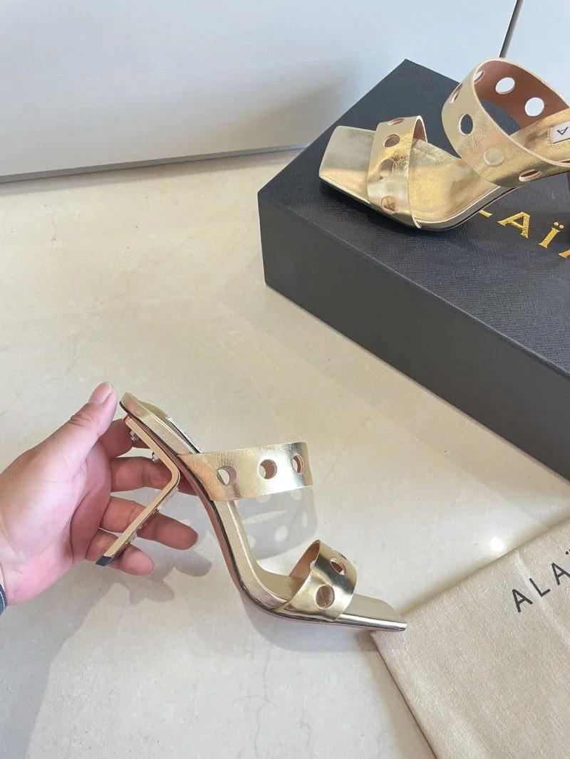 Alaia Sandals SmoothTexture 15991