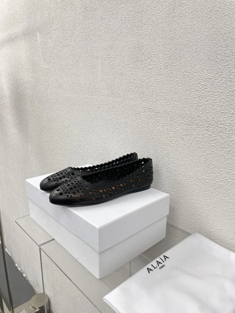 MoistureWicking Alaia Sandals 15984