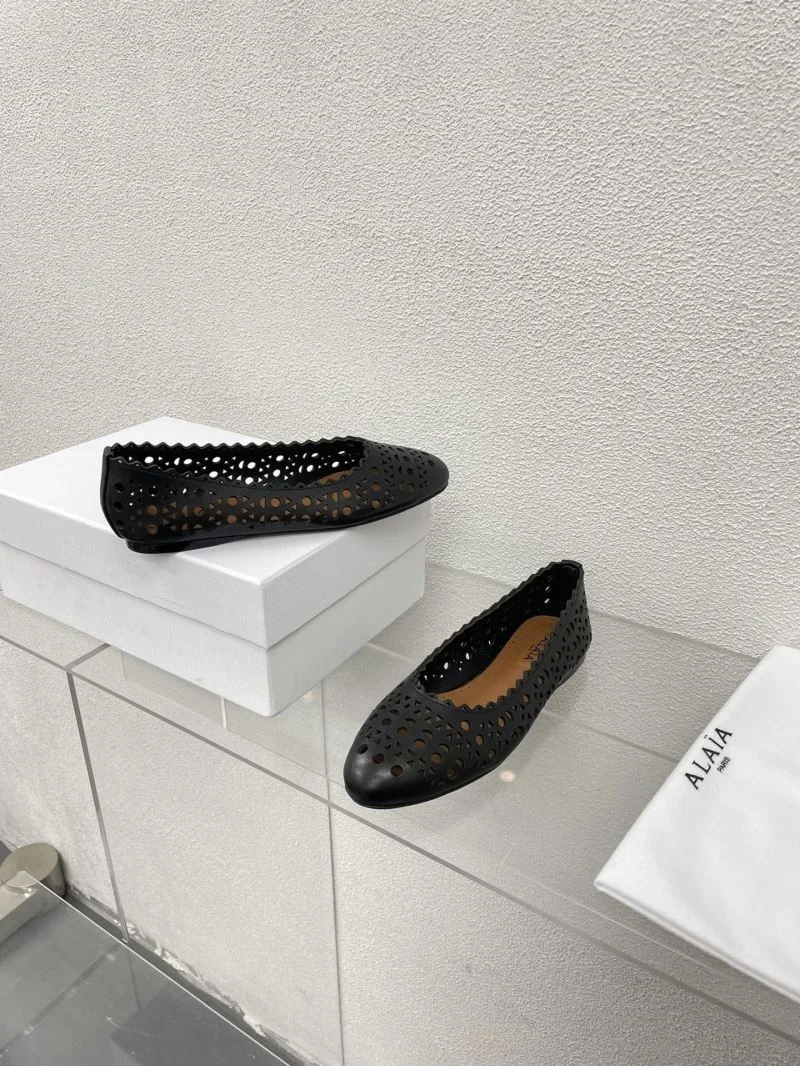 MoistureWicking Alaia Sandals 15984