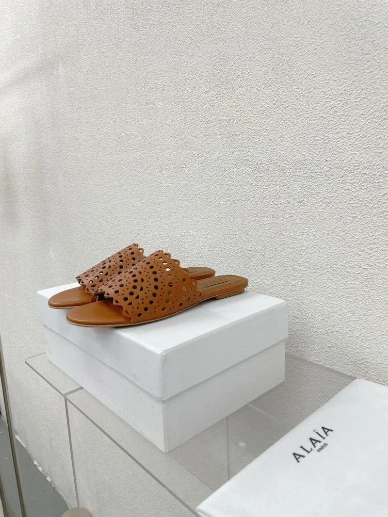 Alaia Sandals Packable 15981