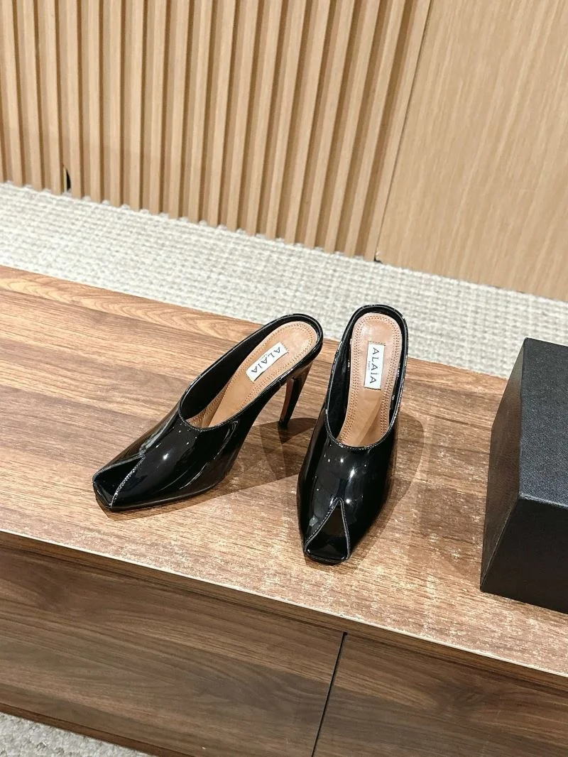 UrbanStyle Alaia Sandals 7028
