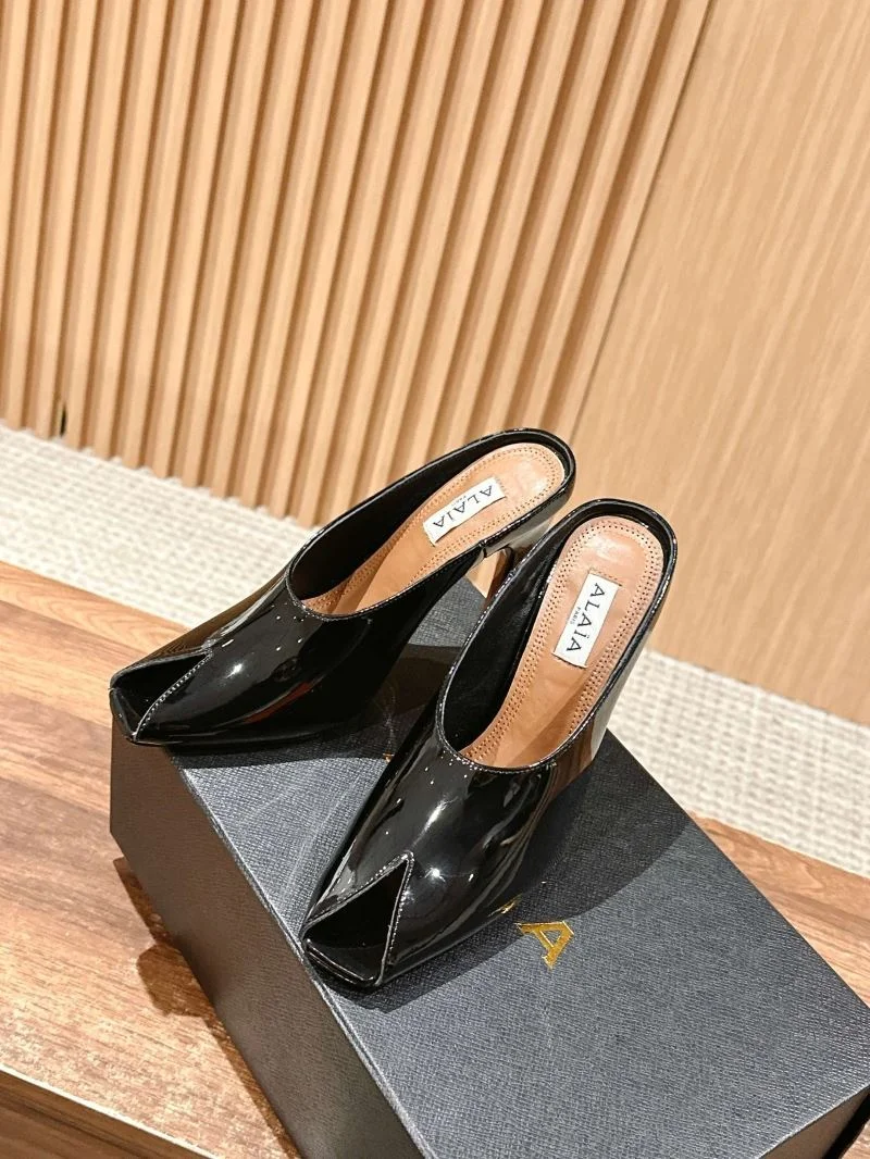 UrbanStyle Alaia Sandals 7028