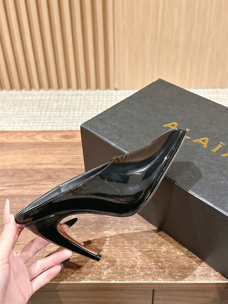 UrbanStyle Alaia Sandals 7028
