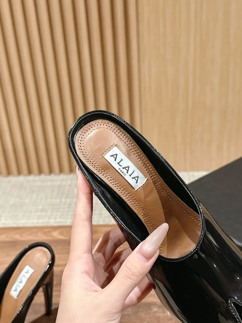 UrbanStyle Alaia Sandals 7028