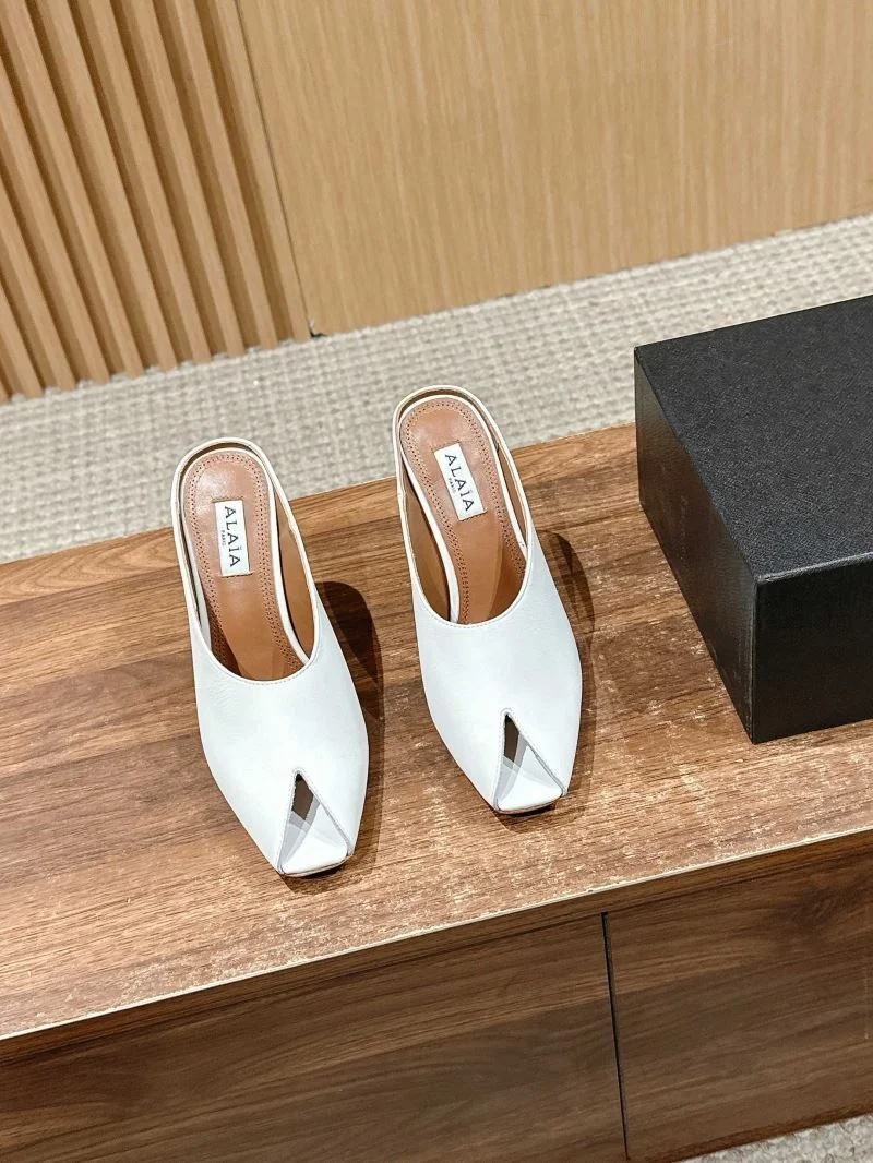 Alaia Sandals Cozy 6998
