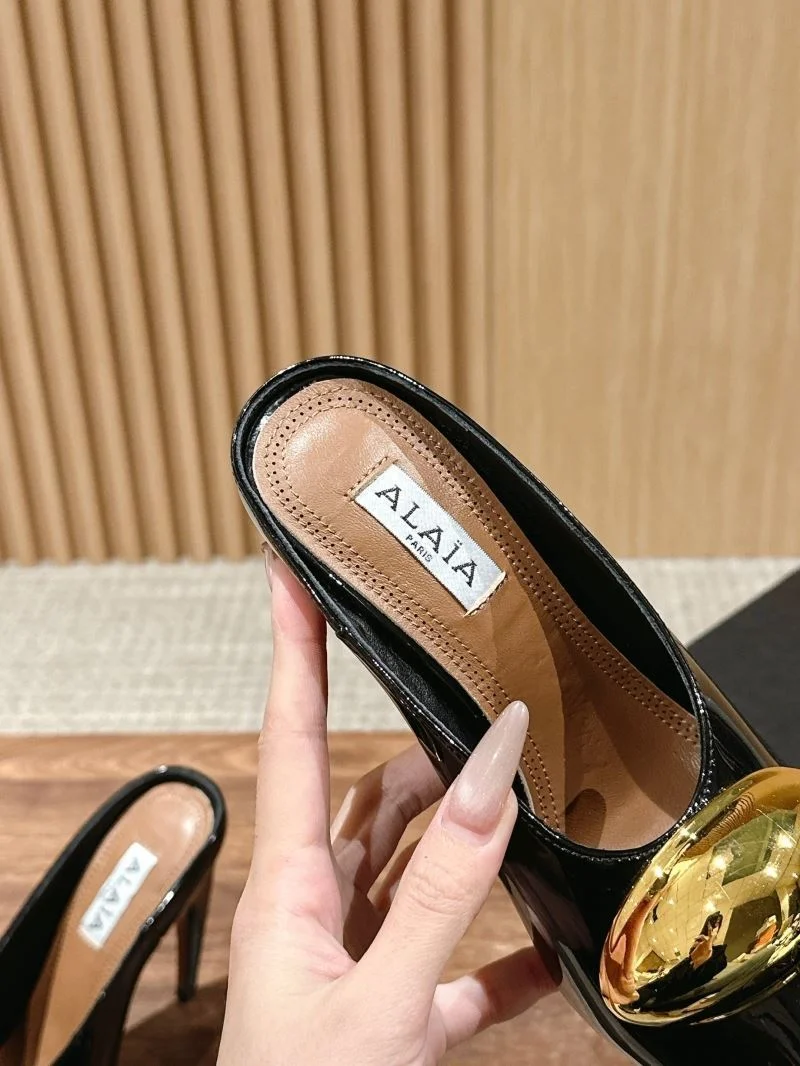 Elegant Alaia Sandals 7010