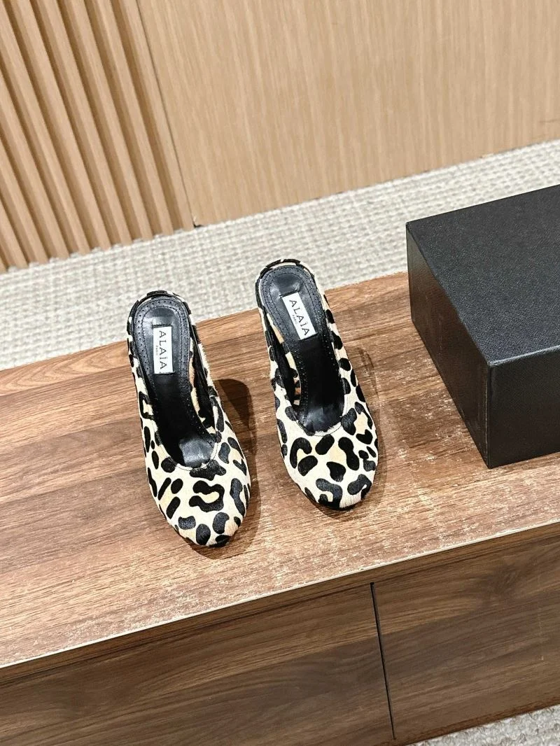 EyeCatching Alaia Sandals 7013