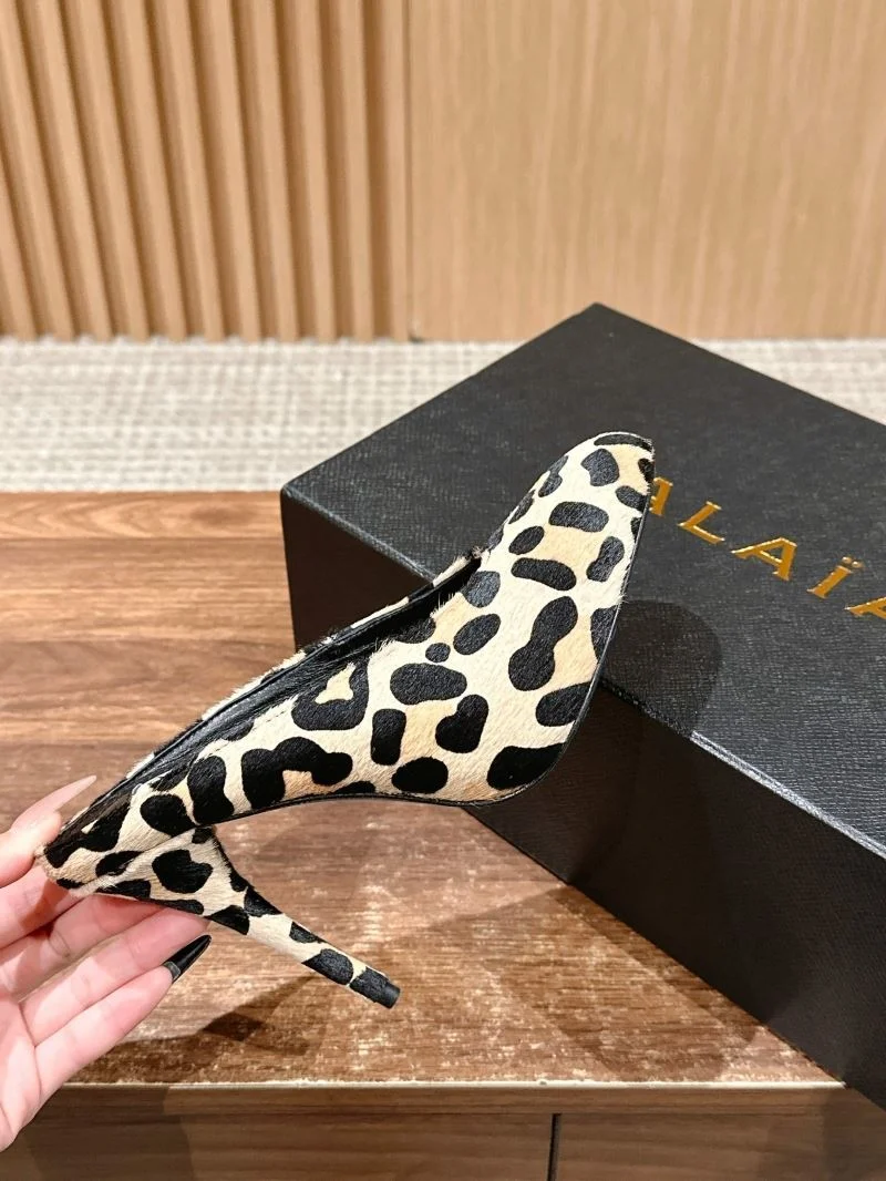 EyeCatching Alaia Sandals 7013