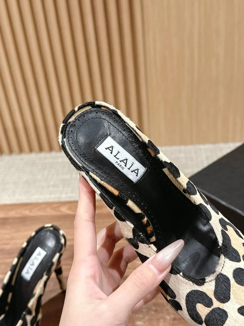 EyeCatching Alaia Sandals 7013