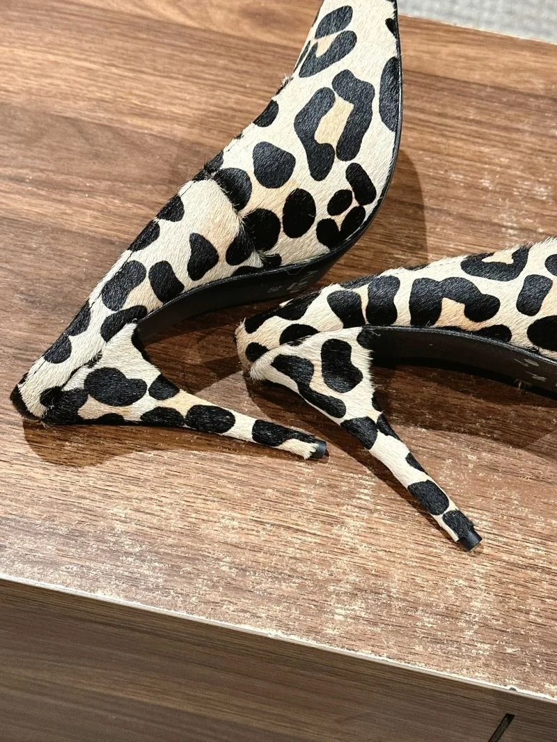 EyeCatching Alaia Sandals 7013