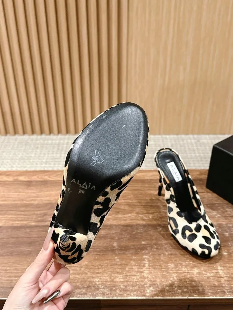EyeCatching Alaia Sandals 7013