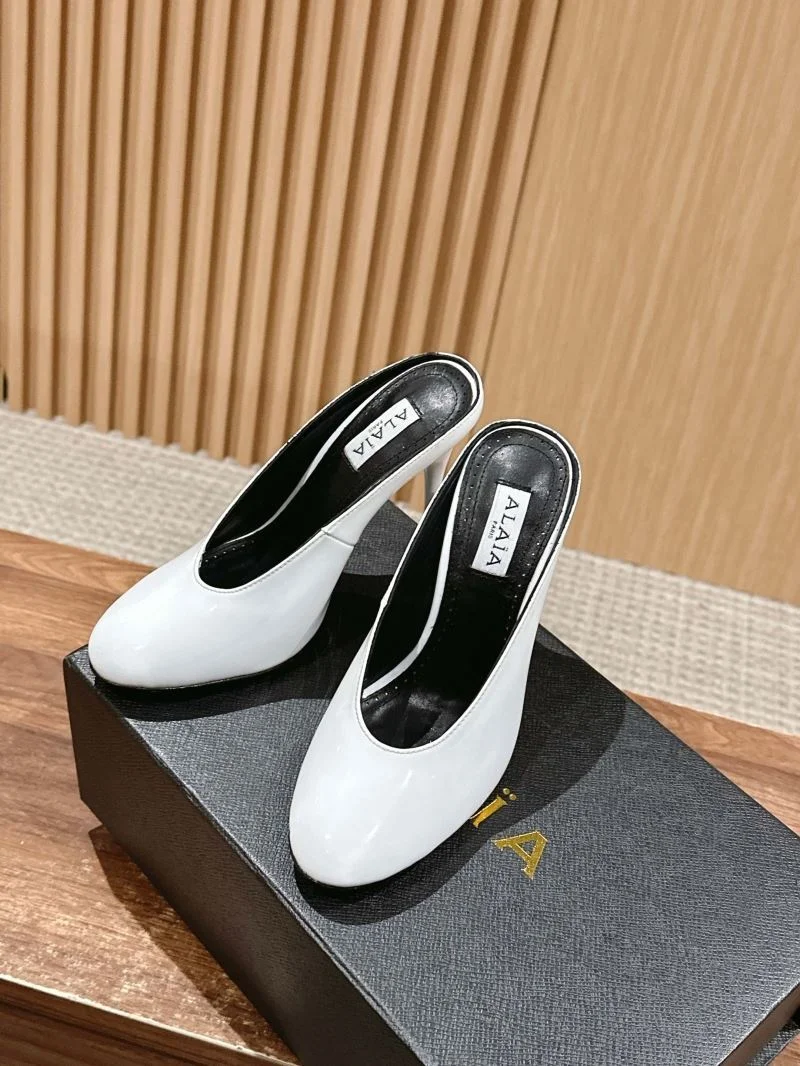 Alaia Sandals Trendy 7004