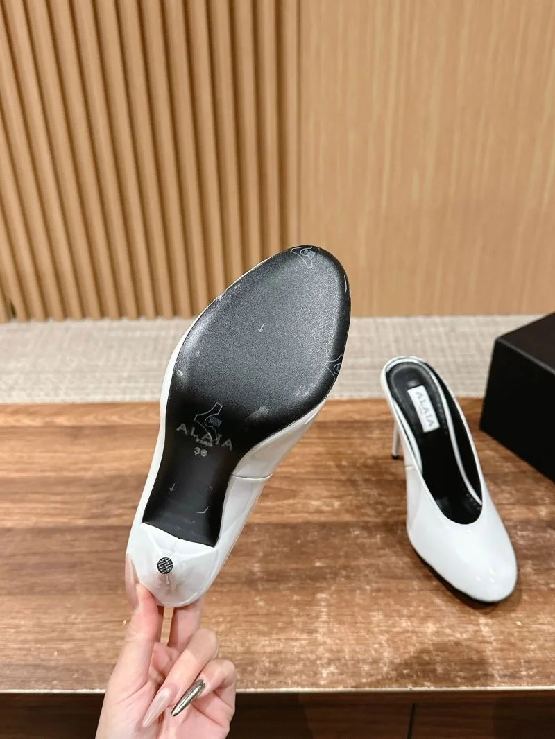 Alaia Sandals Trendy 7004