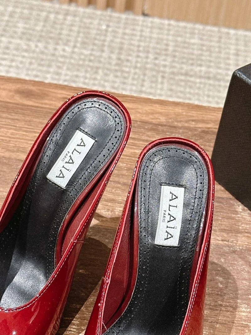Compact Alaia Sandals 7018