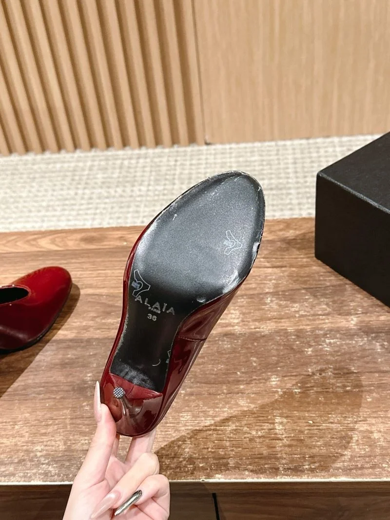 Compact Alaia Sandals 7018