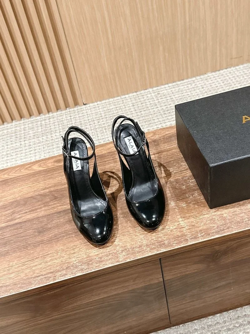 Chic Alaia Sandals 6984