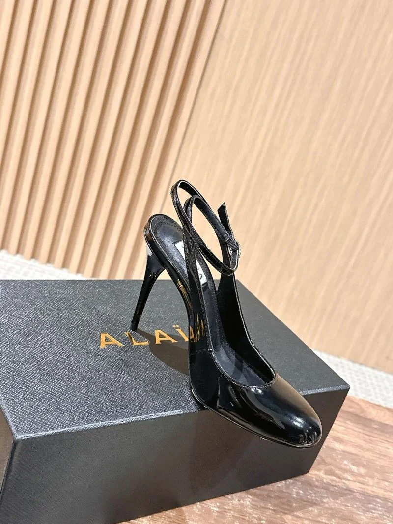 Chic Alaia Sandals 6984
