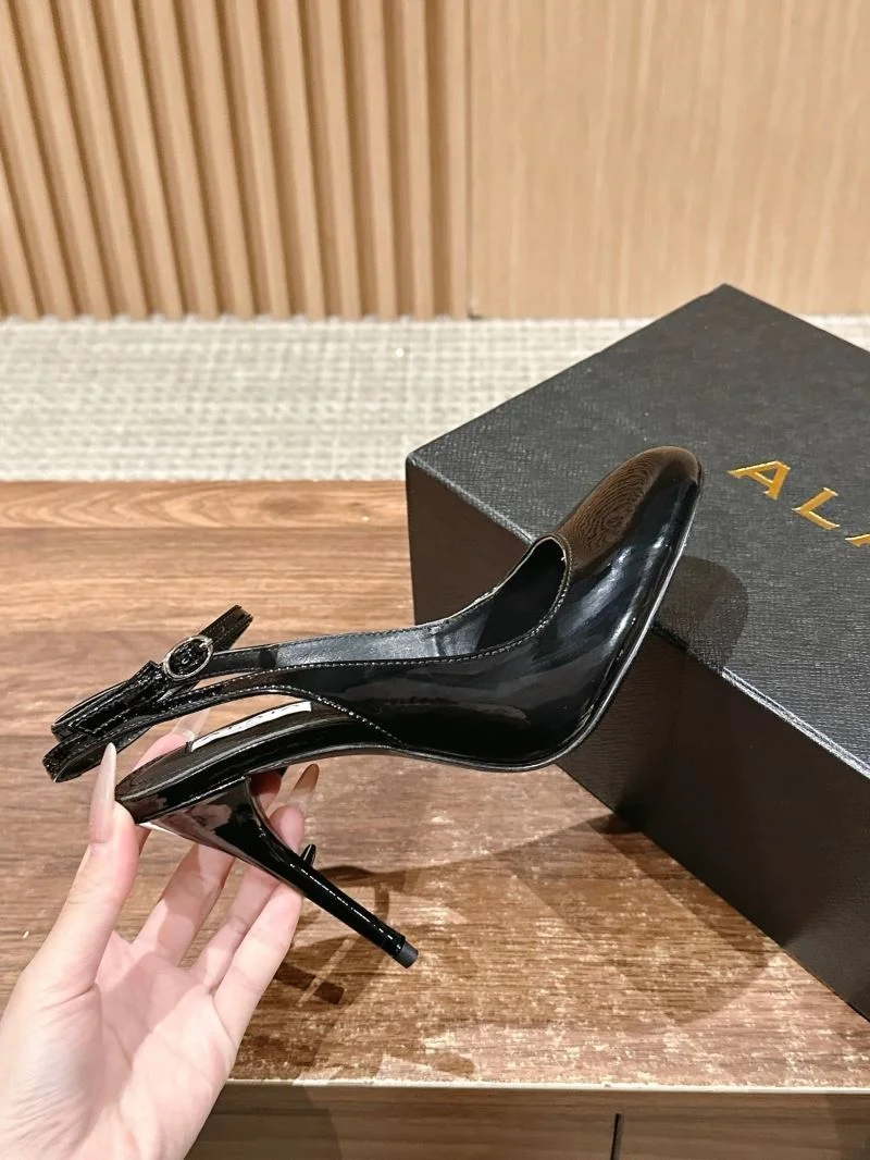 Chic Alaia Sandals 6984