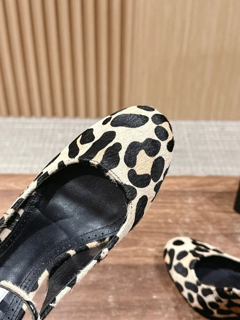 Unique Alaia Sandals 7064