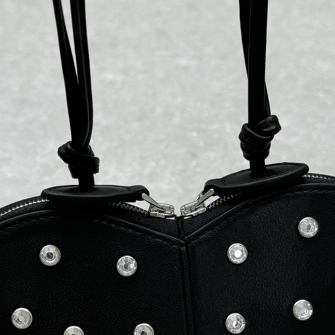 Effortless Alaia Satchel Bags 69620