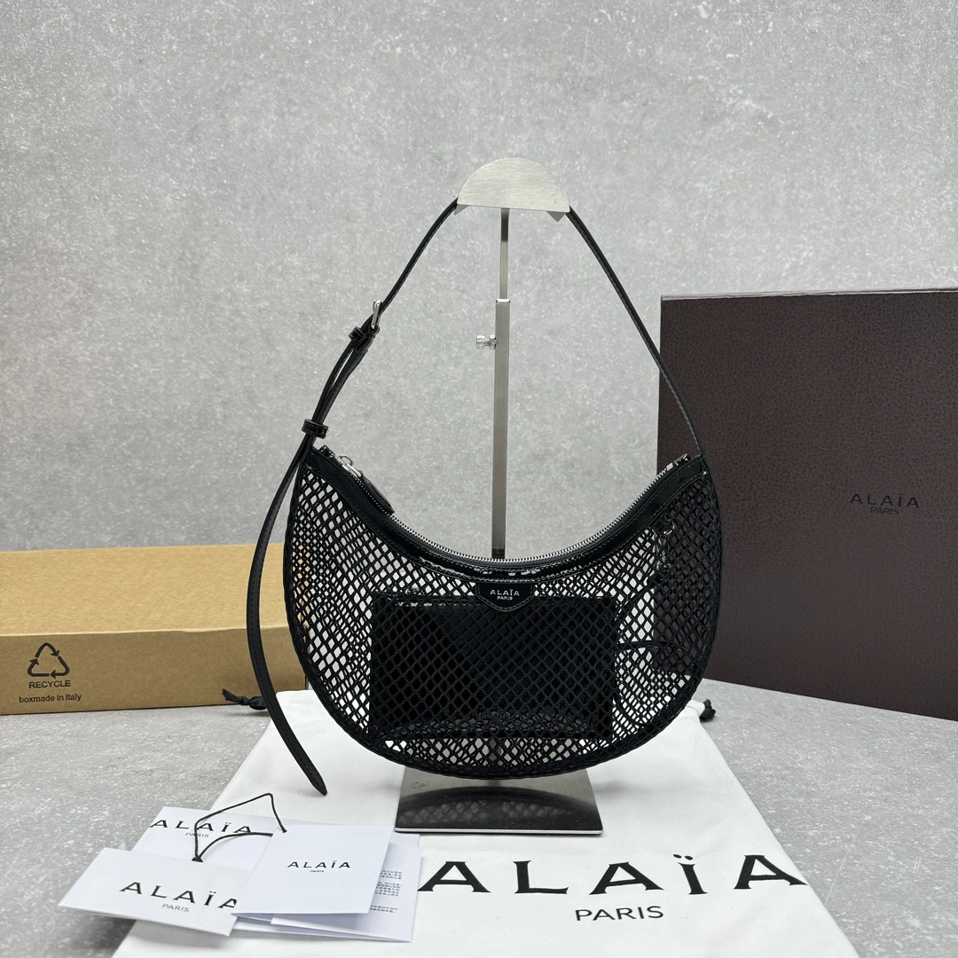 Alaia Satchel Bags WaterResistant 69616