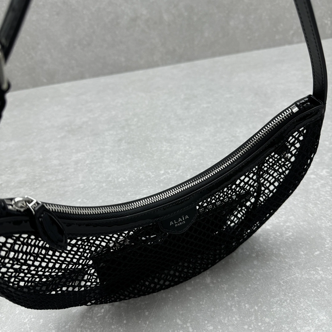 Alaia Satchel Bags WaterResistant 69616