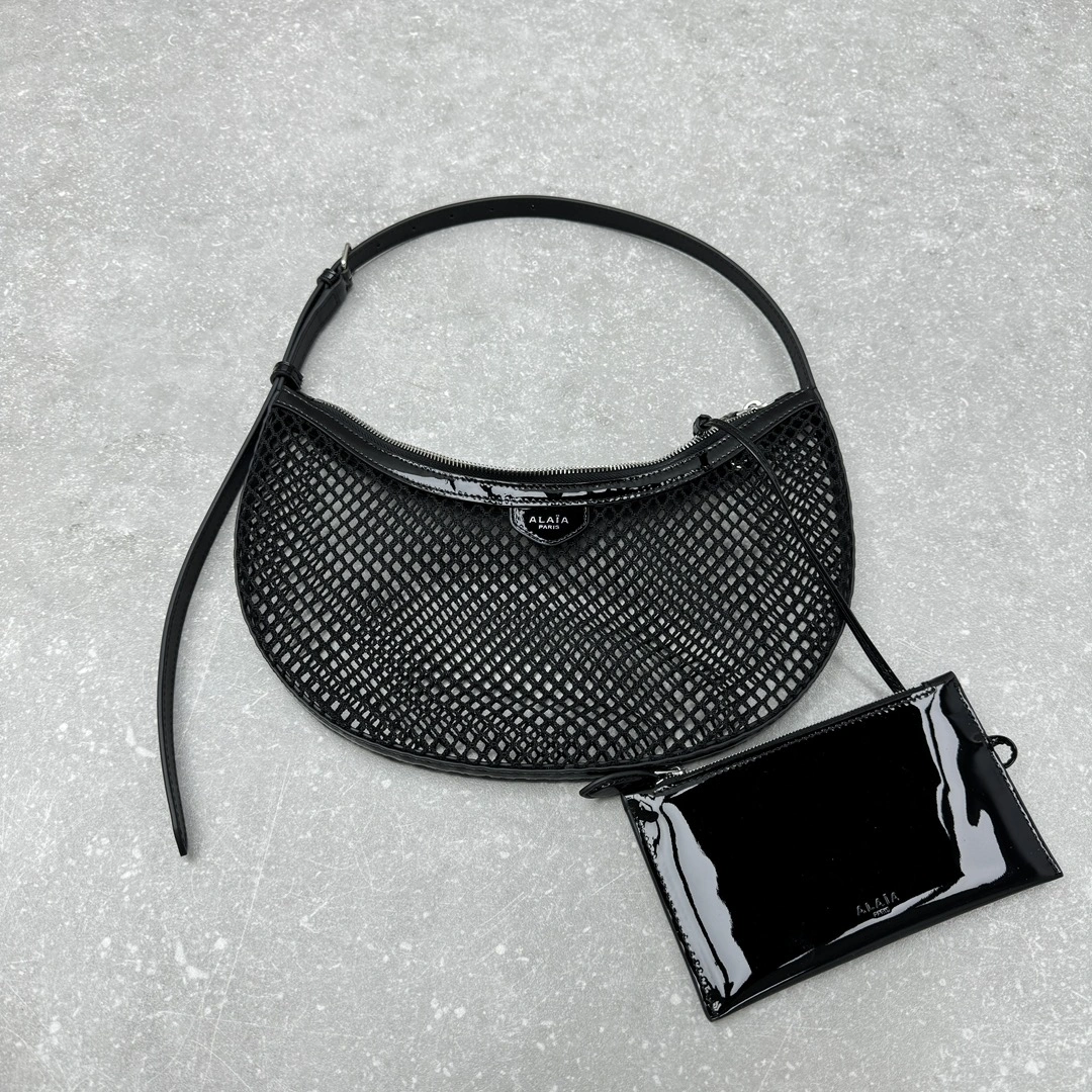 Alaia Satchel Bags WaterResistant 69616