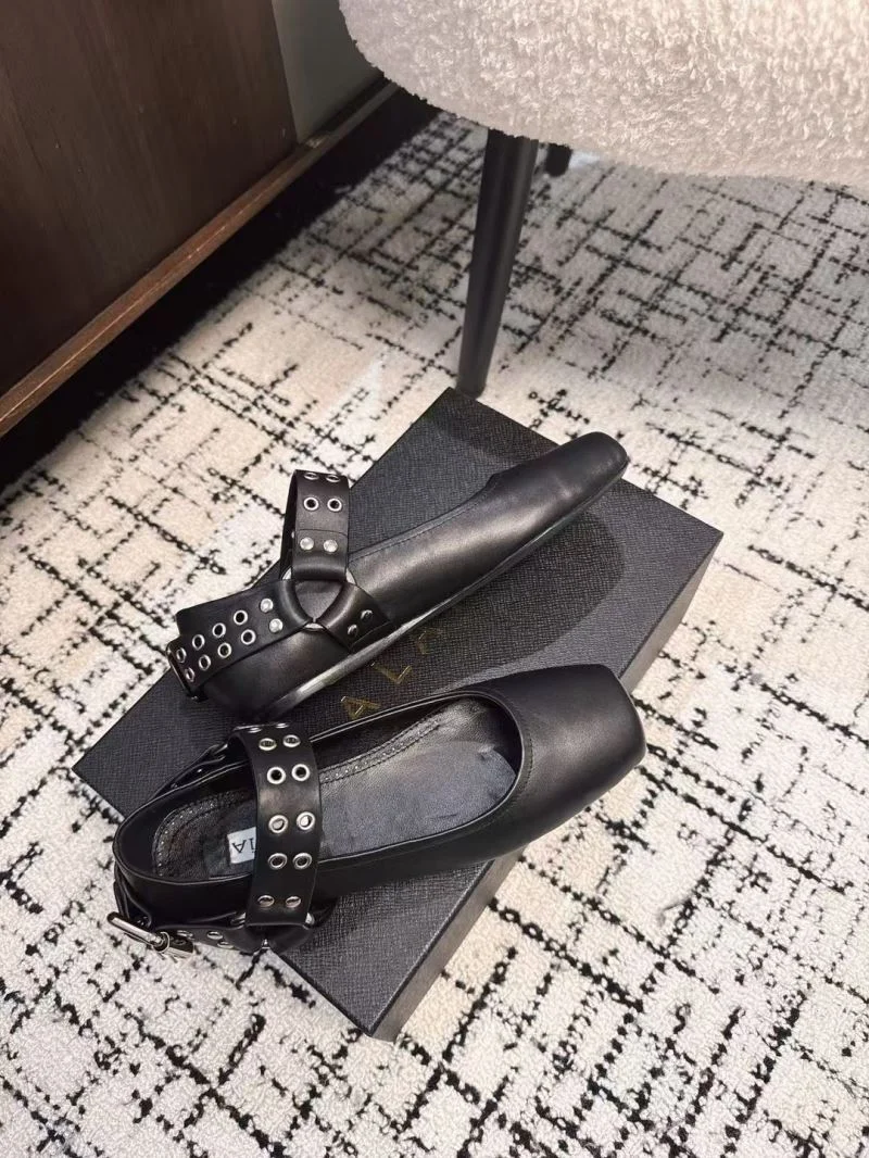 Alaia Shoes Trendsetting 8555
