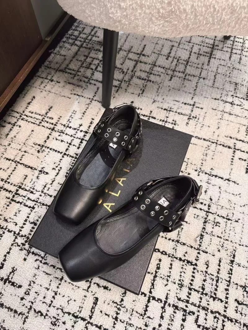 Alaia Shoes Trendsetting 8555