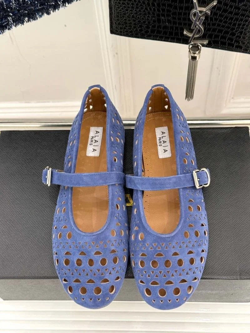 Alaia Shoes OdorResistant 8530
