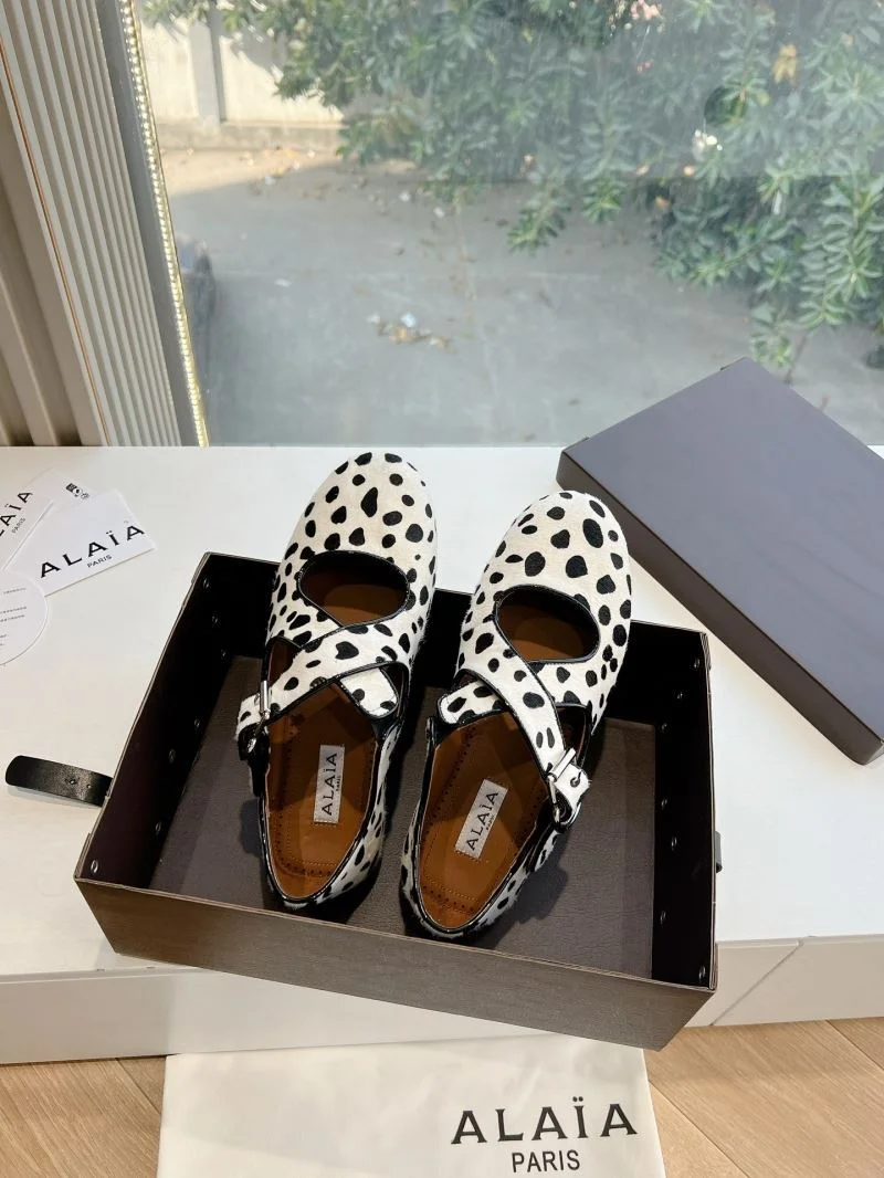 Alaia Shoes Durable 8528