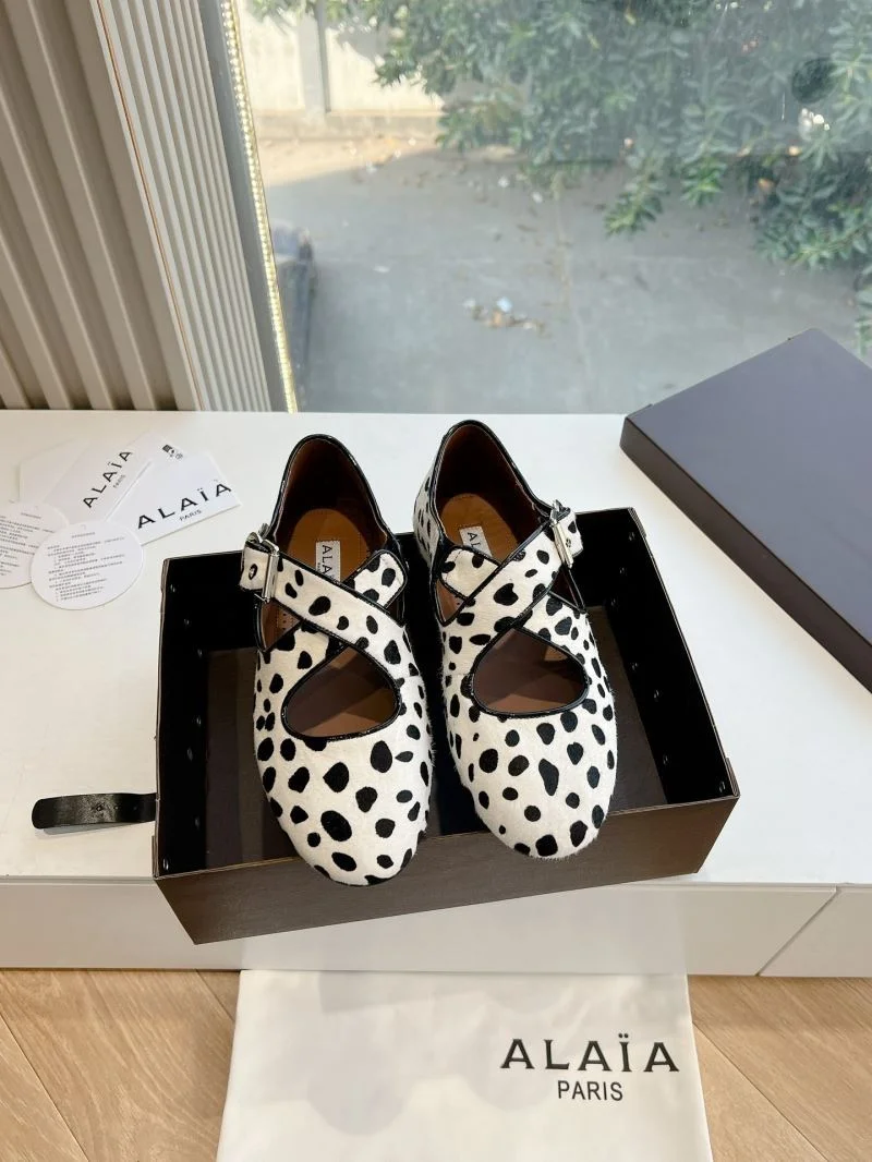 Alaia Shoes Durable 8528