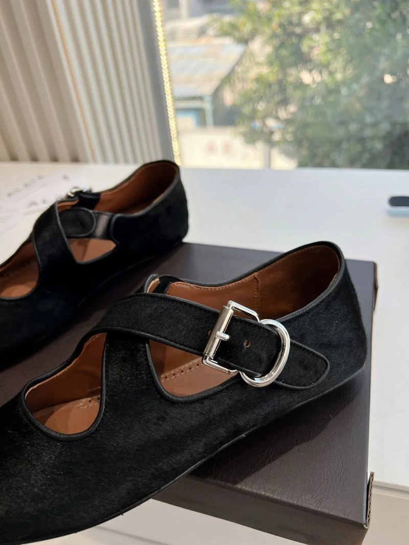 Alaia Shoes OnTrend 8521