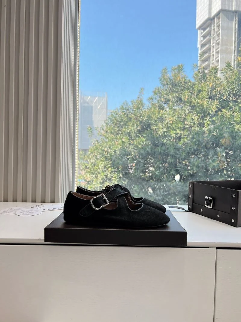 Alaia Shoes OnTrend 8521