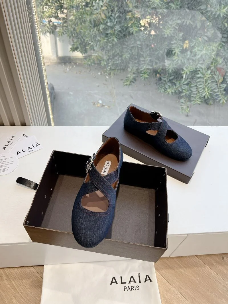 Classic Alaia Shoes 8527