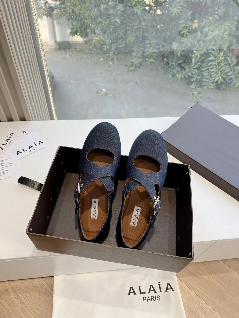 Classic Alaia Shoes 8527