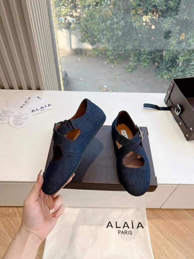 Classic Alaia Shoes 8527