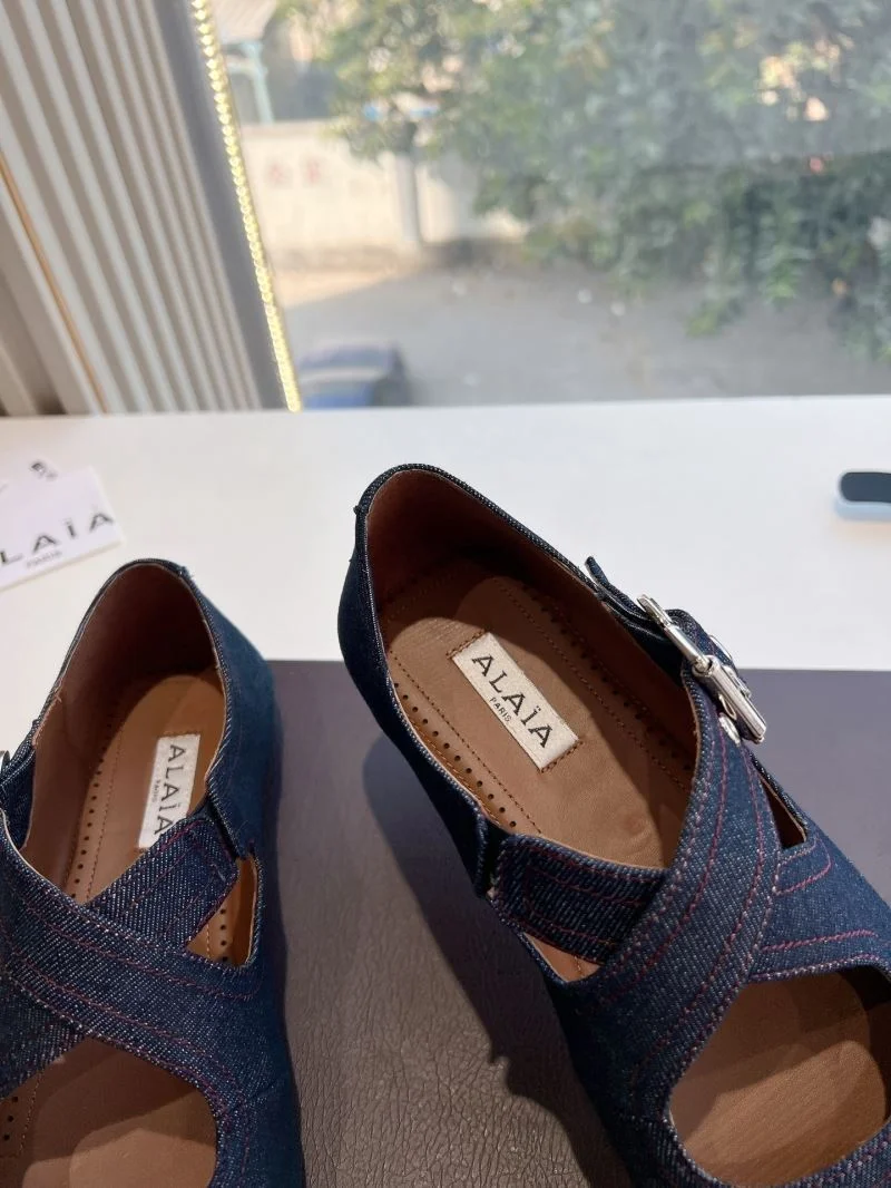 Classic Alaia Shoes 8527