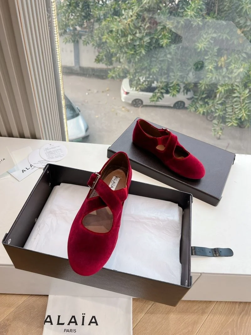 EasyCare Alaia Shoes 8508