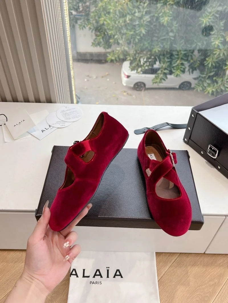 EasyCare Alaia Shoes 8508