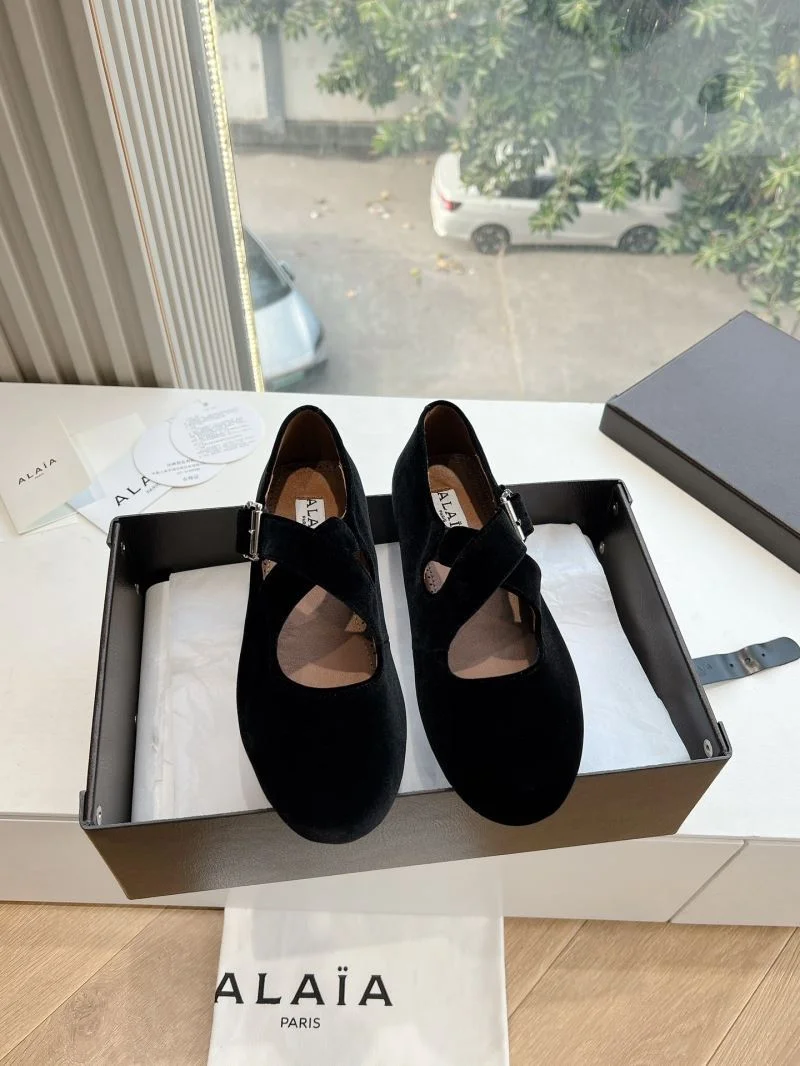 Original Alaia Shoes 8510