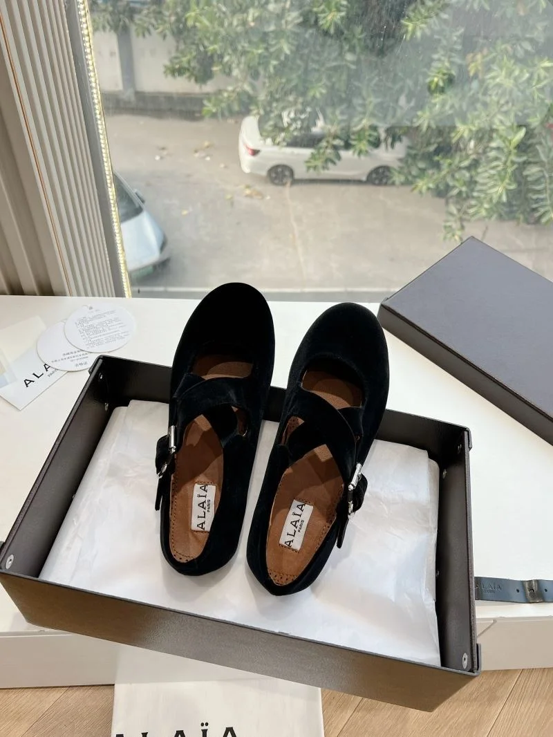 Original Alaia Shoes 8510