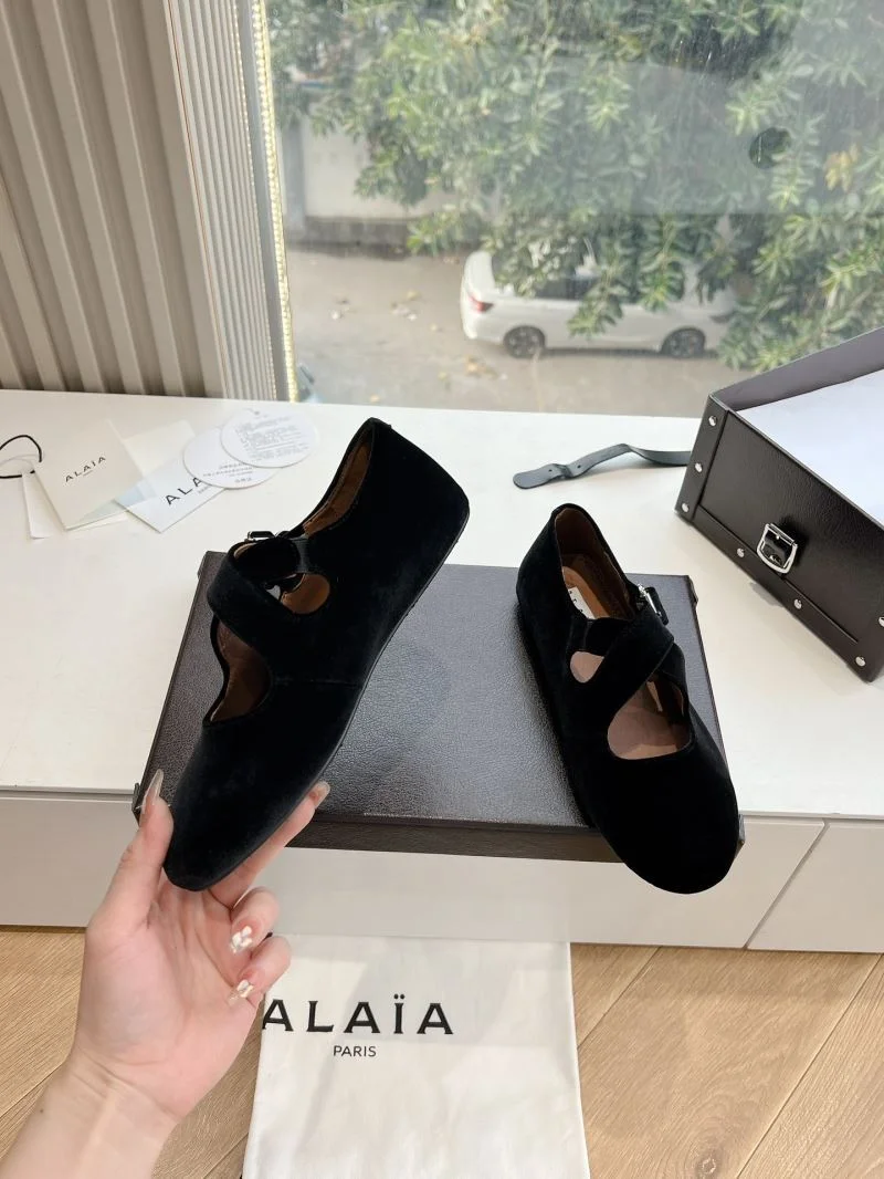 Original Alaia Shoes 8510