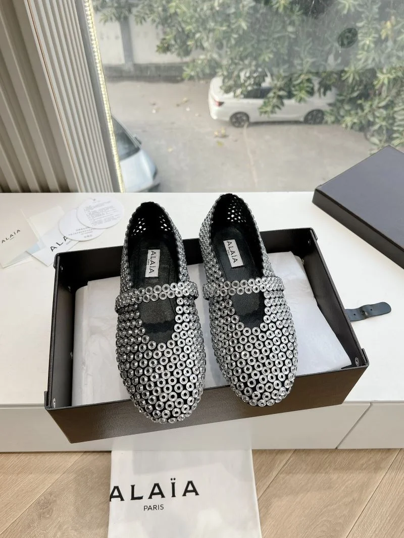 Alaia Shoes Sleek 8615
