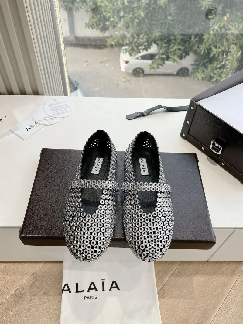 Alaia Shoes Sleek 8615