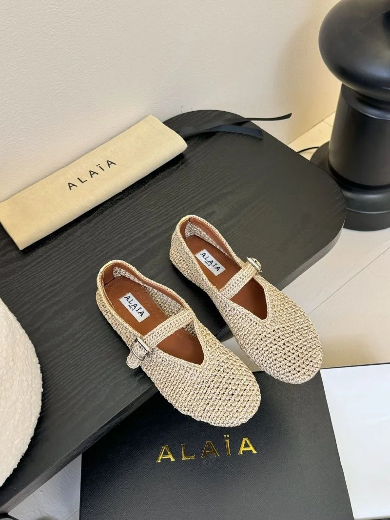 Bright Alaia Shoes 8503