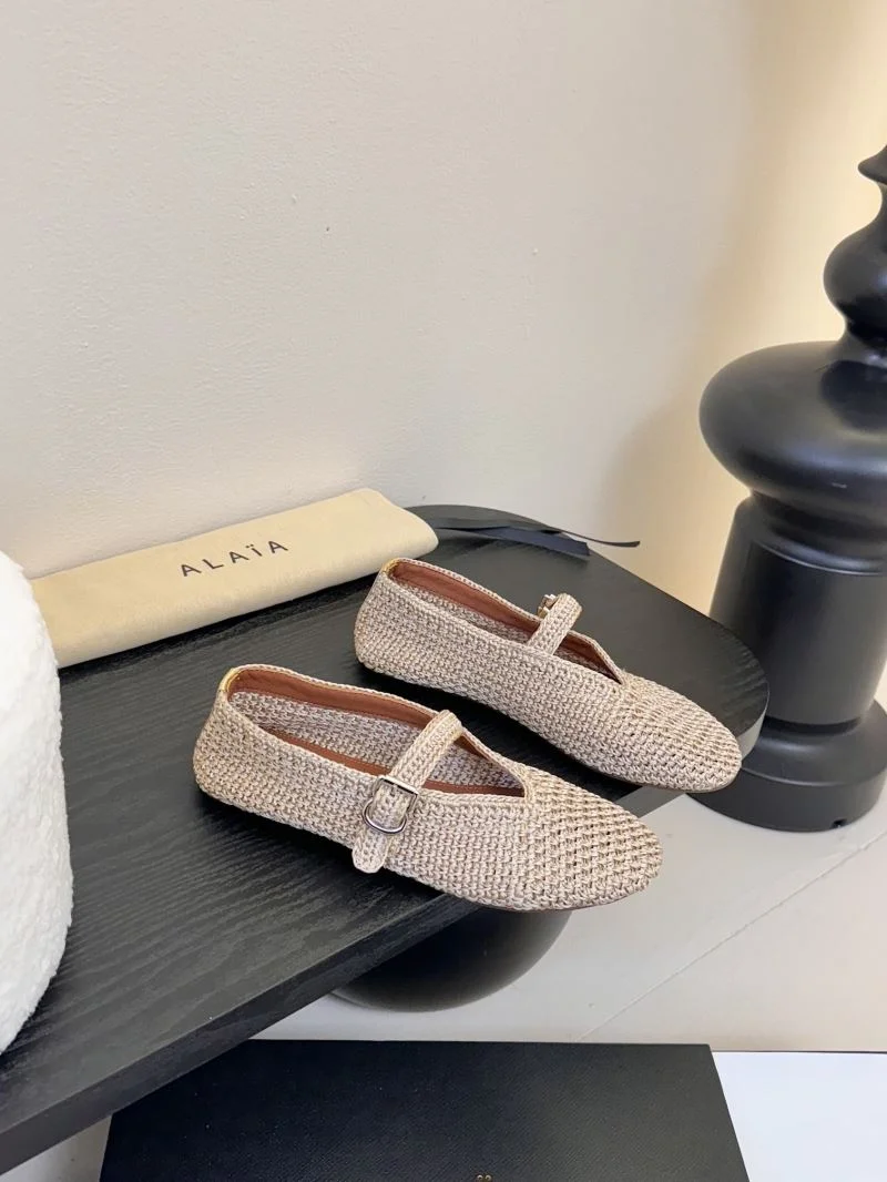 Bright Alaia Shoes 8503